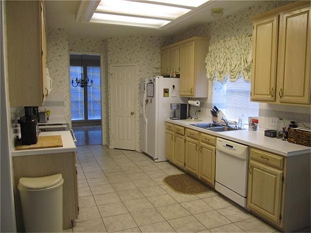 1st image of 1606 Seminole St