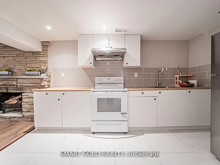 120 Abbeywood Trl — Photo 26