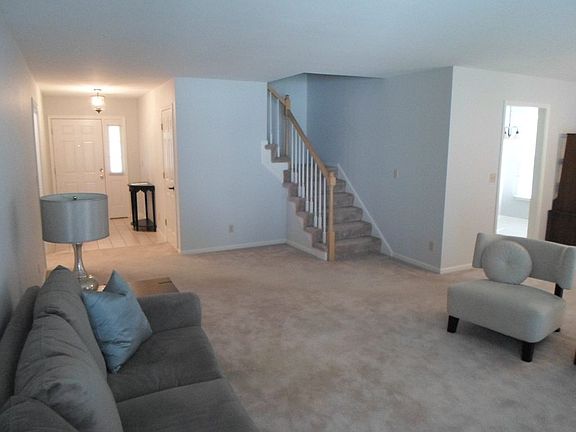 4th image of 4011 Arlington Ct