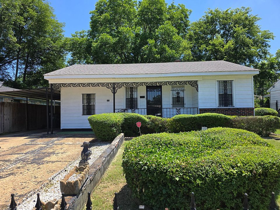 1st image of 394 Vandalia St