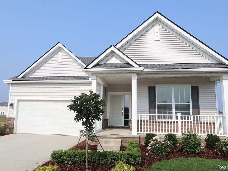 1st image of 3798 Park Creek Ln