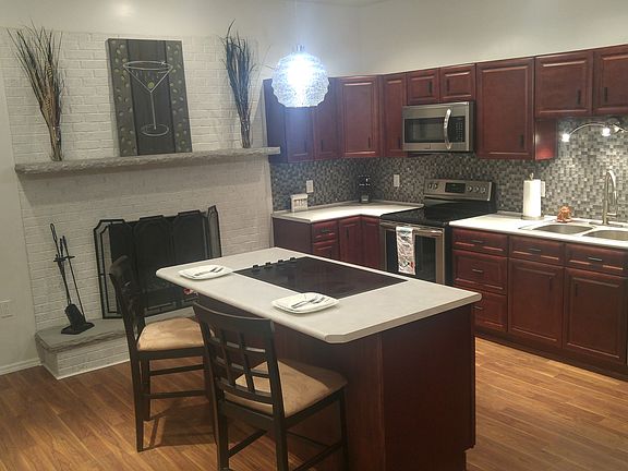 Eat in Kitchen