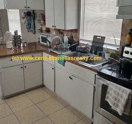 5th image of 1736 Tioga Ave APT A