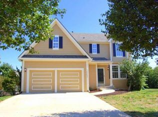 15441 S Shannan Ln, Olathe, KS 66062