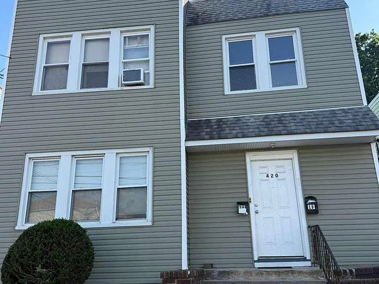 422 Bacheller Ave #2B — Photo 17
