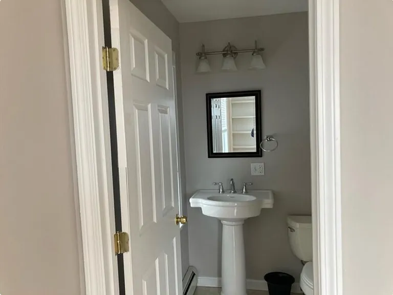 Victoria Ln — Photo 22