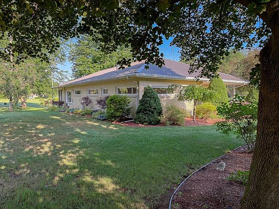 5th image of 3999 N Castor Rd