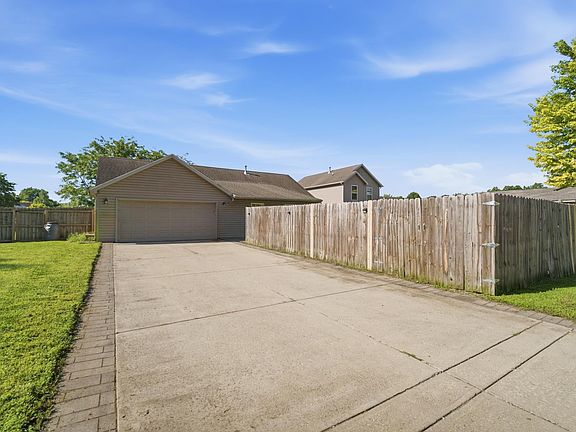 3rd image of 4073 Stergen Dr