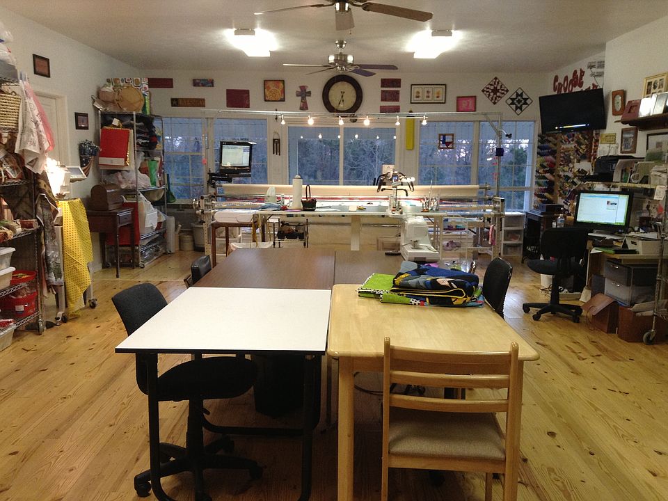 600 sq. feet quilting room