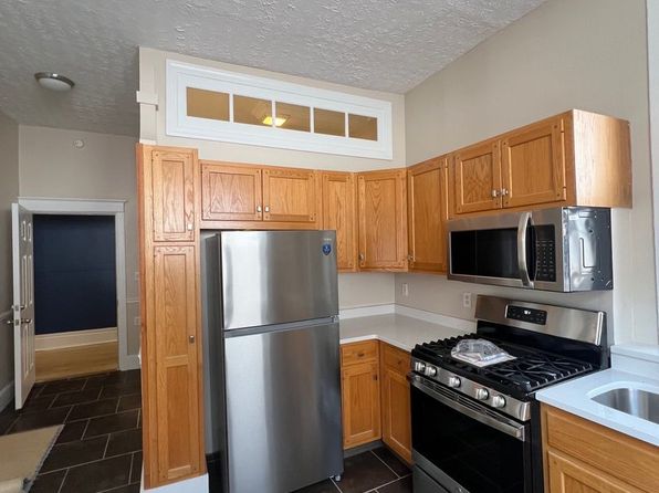 32 W High St APT 301