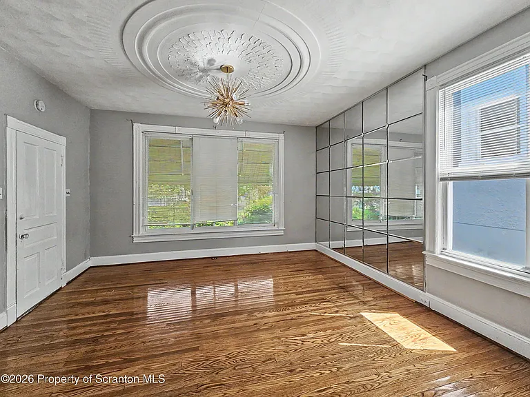 828 Cedar Ave #1 — Photo 9