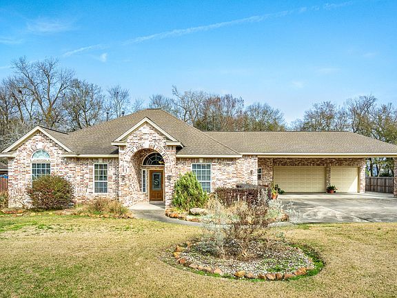 2nd image of 126 Whites Lake Estates Dr