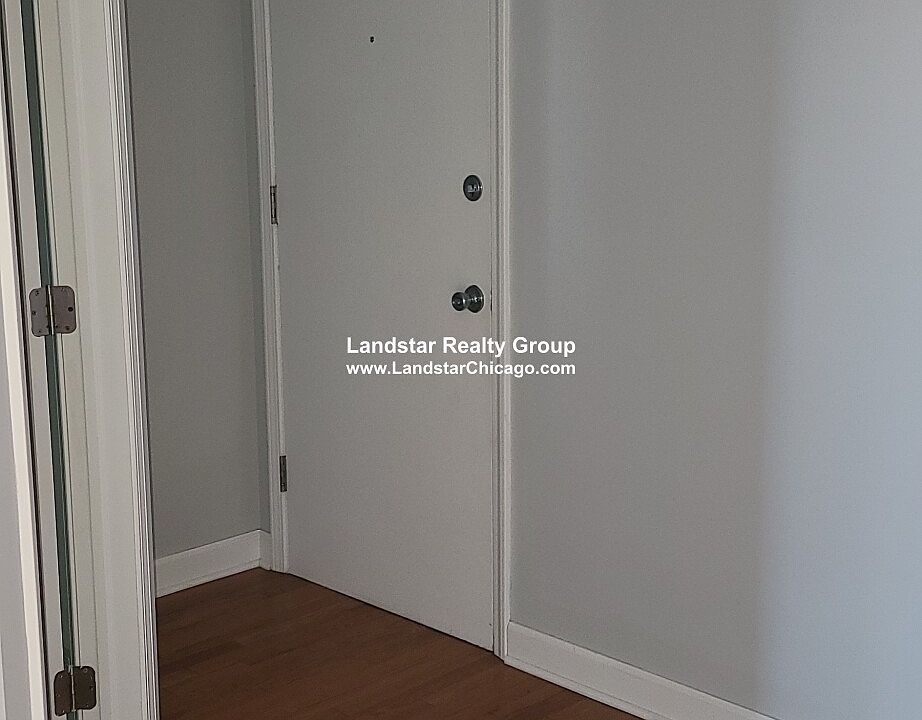 1st image of 5039 N Clark St #3