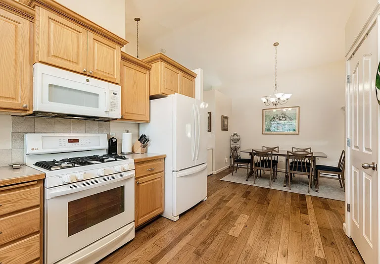 4151 N Clearbrook Pl — Photo 10