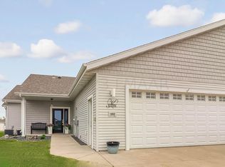 1065 Parkway Dr, West Fargo, ND
