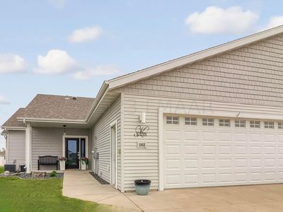 1065 Parkway Dr, West Fargo, ND, 58078