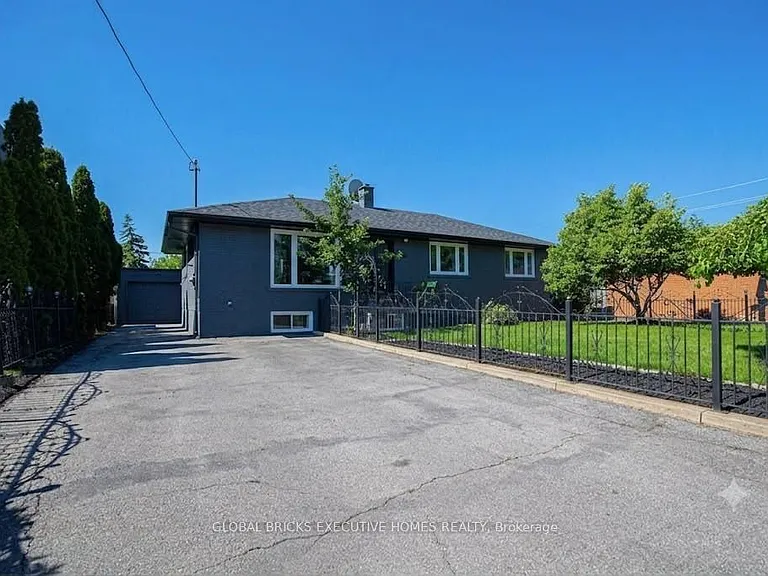 384 Ashbury Rd — Photo 3