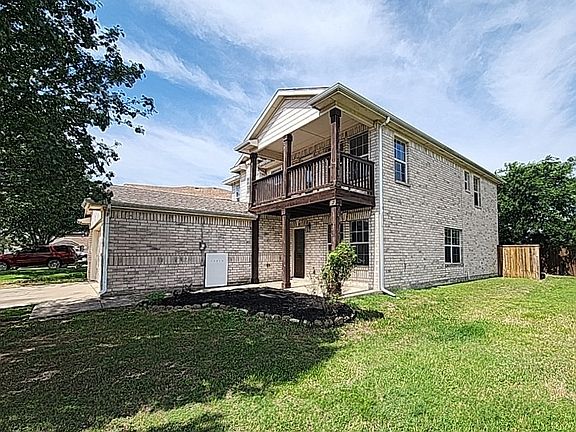 3rd image of 5205 Placid Dr