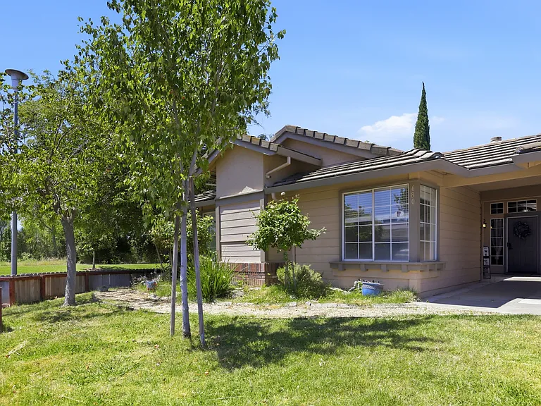 680 Canyon Creek Way — Photo 25