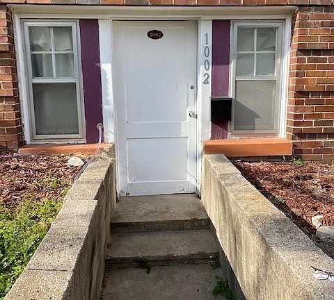 4th image of 1002 E 43rd St
