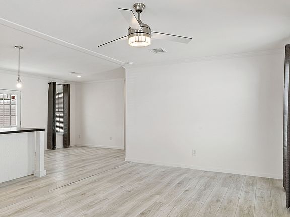 4th image of 347 Chub St #347