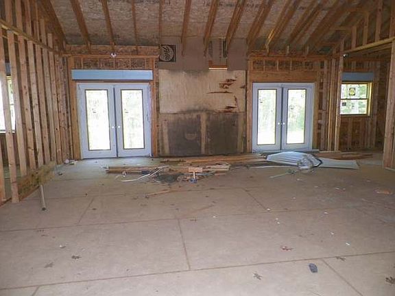 5th image of 9340 Dahlia Dr