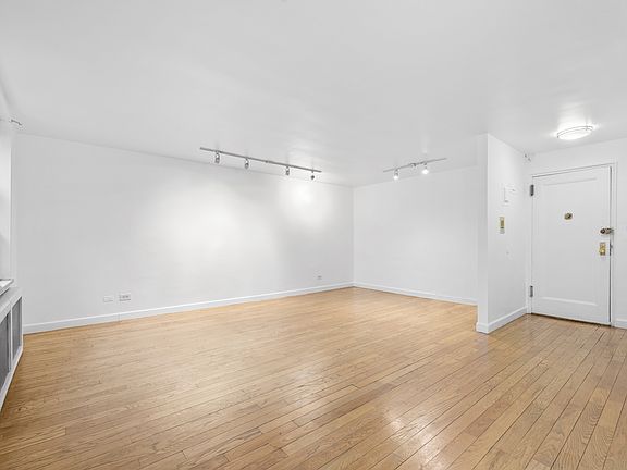 3rd image of 6725 Dartmouth St APT 2L