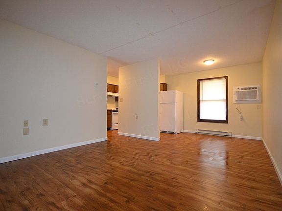5th image of 205 W Summerfield Ave APT 03