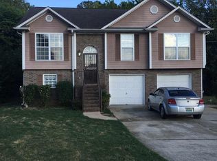 1304 Longbrook Dr, Bessemer, AL 35020