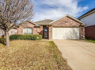 11001 Fawn Valley Dr, Fort Worth, TX 76140