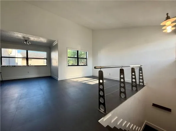 10231 Fontainebleau Blvd APT 203, Miami, FL 33172