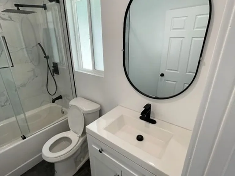 913 S Harlan Ave — Photo 6