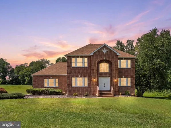 135 Avis Mill Rd, Pilesgrove, NJ 08098