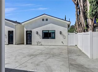 6831 Ranchito Ave, Van Nuys, CA 91405