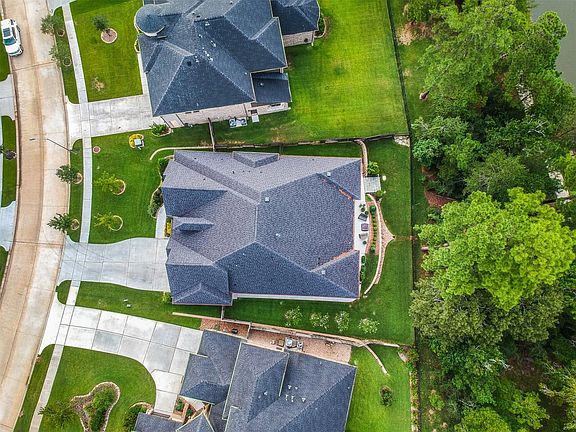 4th image of 34106 Willow Bluff Ln