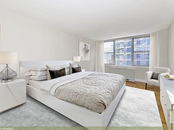 3rd image of 250 E 65th St APT 10H