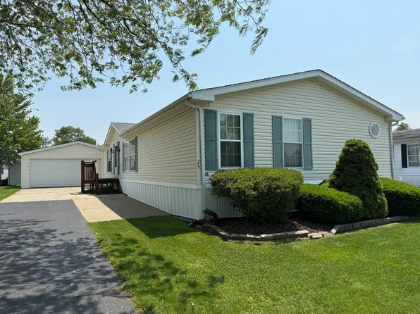 25 Finch Ln, Beecher, IL 60401