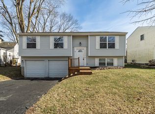 7370 Coldstream Dr, Columbus, OH 43235