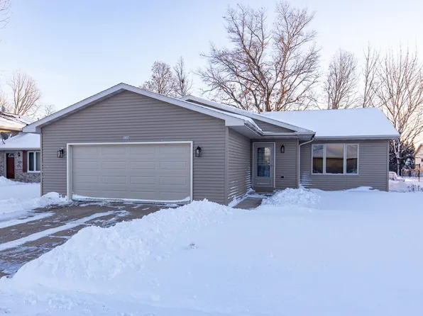 3105 Hayward Ave, Oshkosh, WI 54904