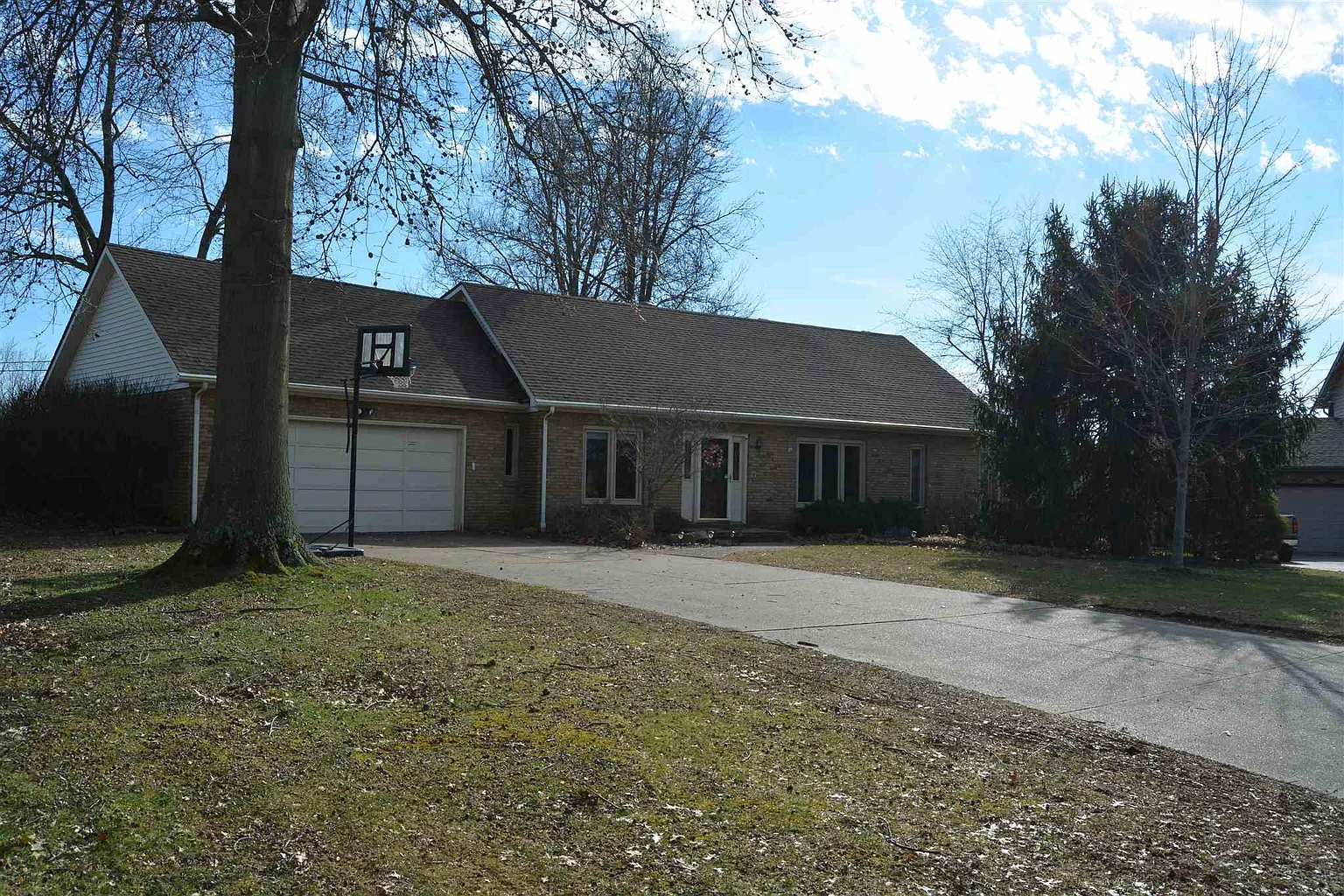 8055 Ridgemont Dr photo 1