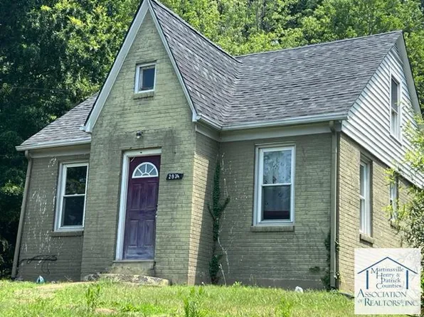 2934 Daniels Creek Rd, Collinsville, VA 24078