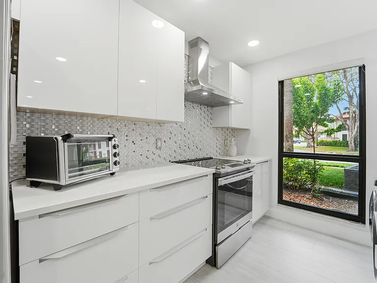 505 Brackenwood Pl — Photo 47