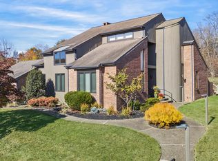 24 Downs Dr, Wilmington, DE 19807