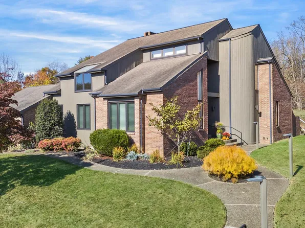 24 Downs Dr, Wilmington, DE 19807