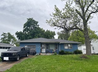 5 3rd Dr, Decatur, IL 62521