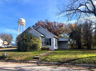 412 Jackson St, Farmersville, TX 75442