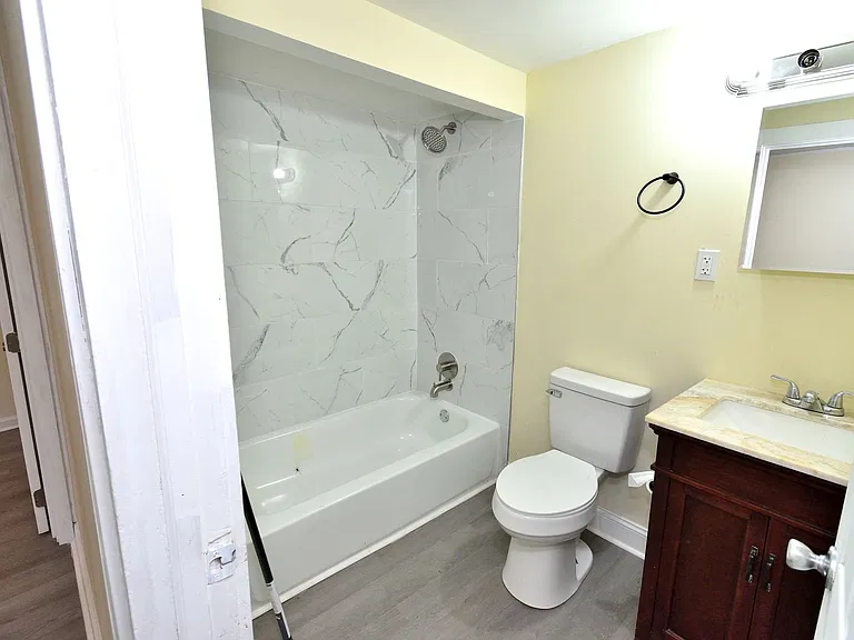 827 Gay St — Photo 12