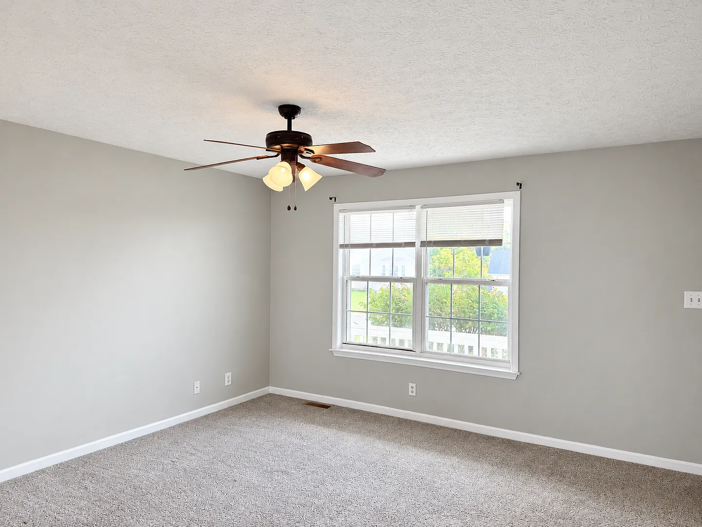1,300 Sq. Ft. Two-Story Home Near Fort Campbell! — Photo 4
