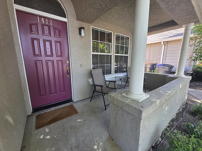 1412 Olympic Dr — Photo 3