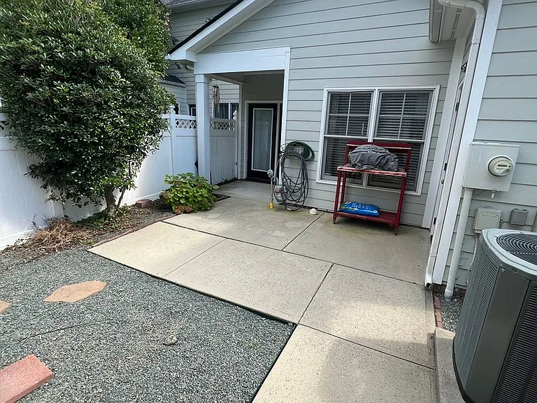50307 Governors Dr — Photo 24
